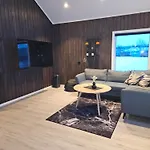 Moderne I Idylliske Omgivelser Holiday home