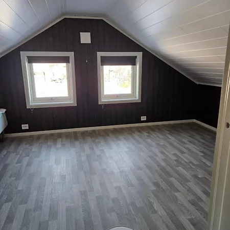 Moderne I Idylliske Omgivelser *